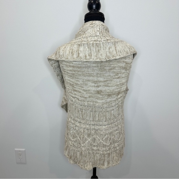 Its Our Time Beige Sleeveless Knit Front Open Women's Cardigan (Medium) - Picture 5 of 8